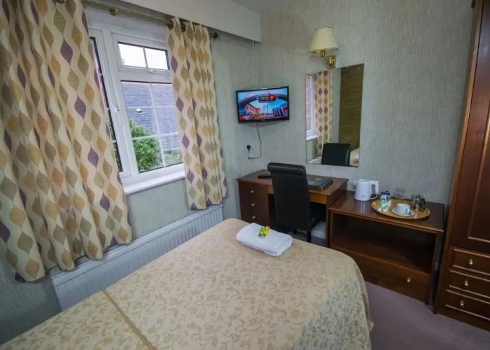 Old Kings Arms Hotel