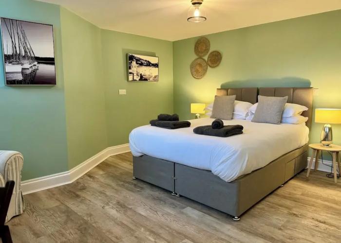Holyland House - Greenacres Estates
