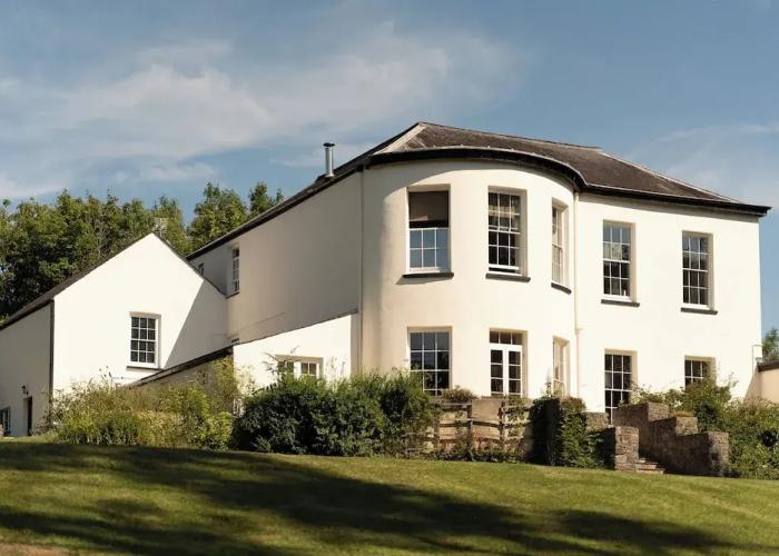 Holyland House - Greenacres Estates
