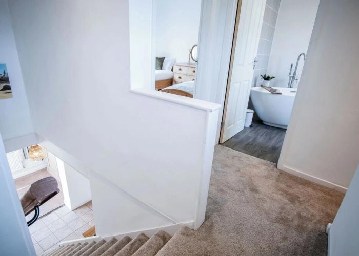 Sunderland Avenue - 2 Bedroom - Pembroke Dock