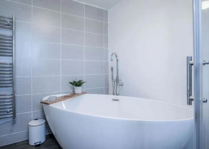 Sunderland Avenue - 2 Bedroom - Pembroke Dock