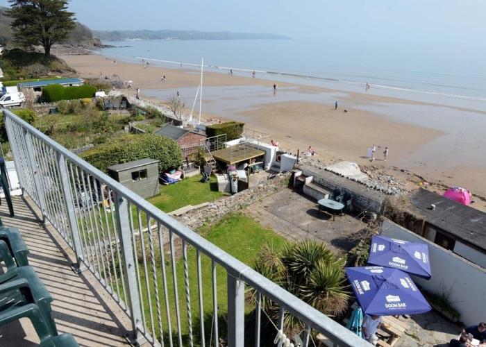 Mermaid Apartment - Sea Front Apartment With Views