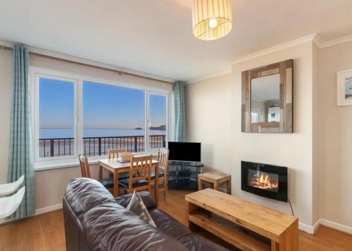 Mermaid Apartment - Sea Front Apartment With Views