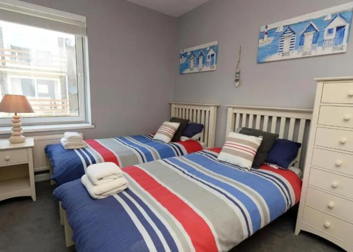 Mermaid Apartment - Sea Front Apartment With Views
