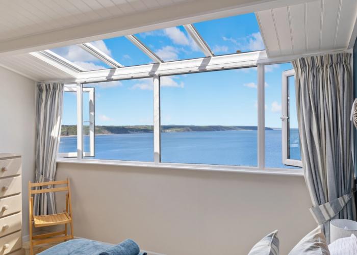 Cystanog Fach - Spectacular Sea Views Balcony and Terrace Parking