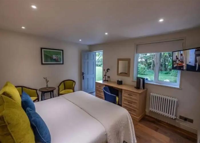 The Broadmead Hotel