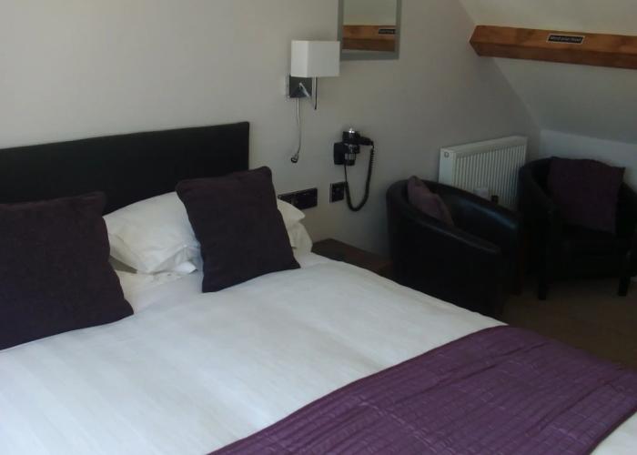 Farnham Hotel