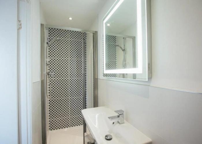 Lindholme Guest House
