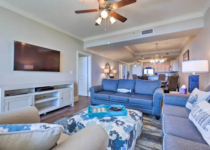 Sunny First-floor Condo w/ Ocean-view Balcony!