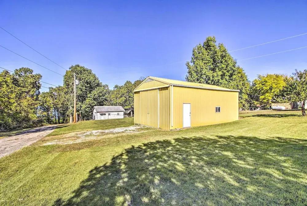 Lakeview Home - 1 Mile From Bull Shoals Lake!