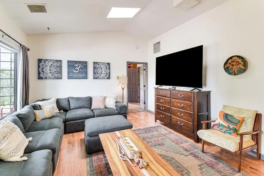 Yosemite Wellbeing Retreat on 5 Acres w/ Mtn Views