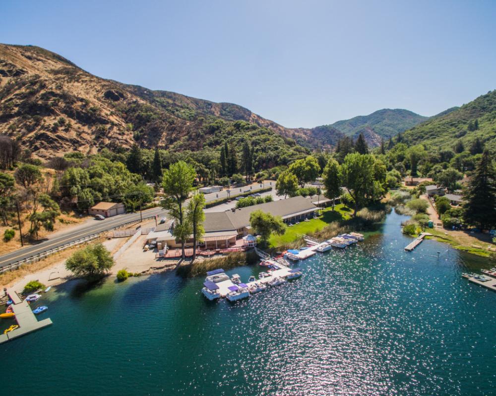 The Lodge At Blue Lakes Hotel