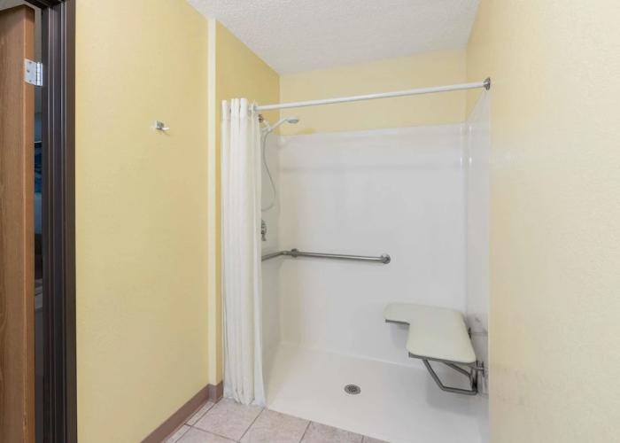 Super 8 By Wyndham Fountain