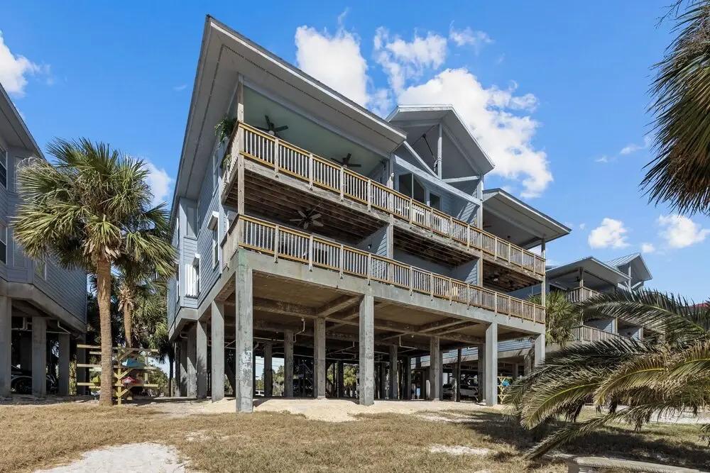 Beach & Pool Access at Condo on Cedar Key!