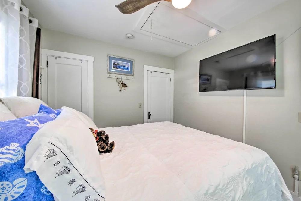 Charming East Boothbay Cottage w/ Large Yard!