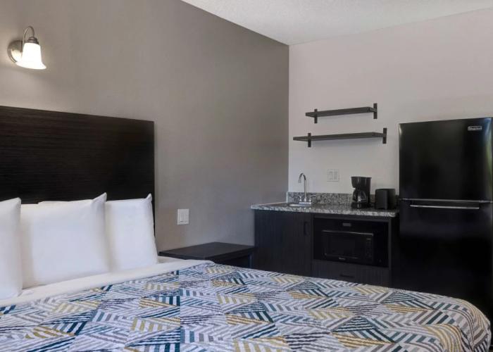 Studio 6 Branson West MO Silver Dollar City