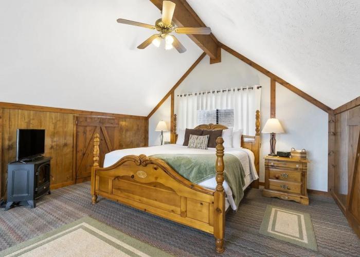 Windjammer Cottage - Branson