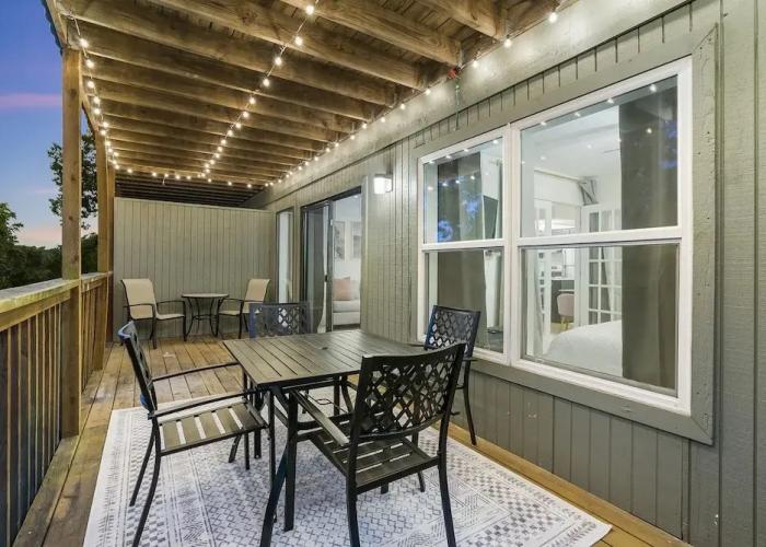 Midnight Oasis - Nestled Among Nature of the Ozarks!