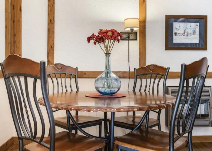 Skipjack Cottage Branson