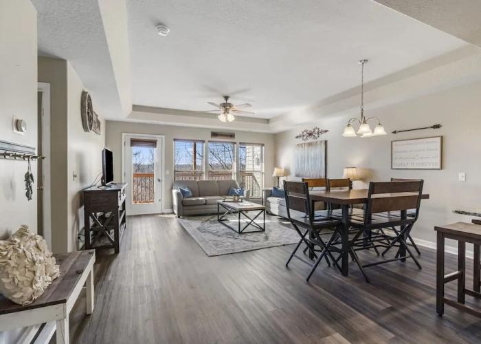 Oak Lane Escape - Branson - Resort Condo on Golf Course w/ Endless Amenities