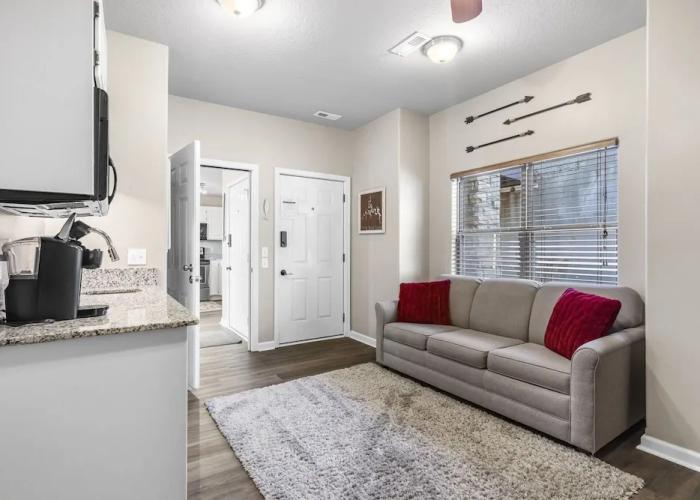 Oak Lane Escape - Branson - Resort Condo on Golf Course w/ Endless Amenities