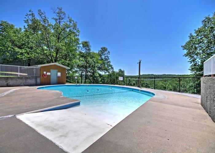 Branson West Condo: 1 Mi to Silver Dollar City!