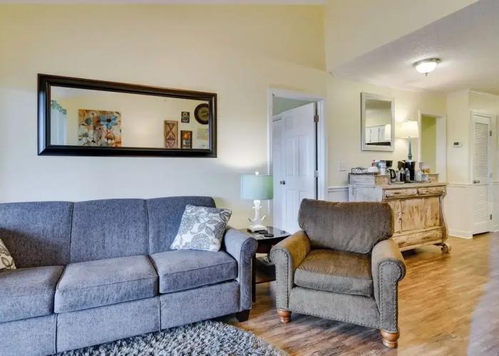 Branson Condo w/ Views - Near Silver Dollar City!