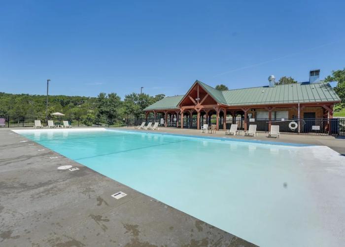 Branson West Retreat - 2 Mi to Silver Dollar City!