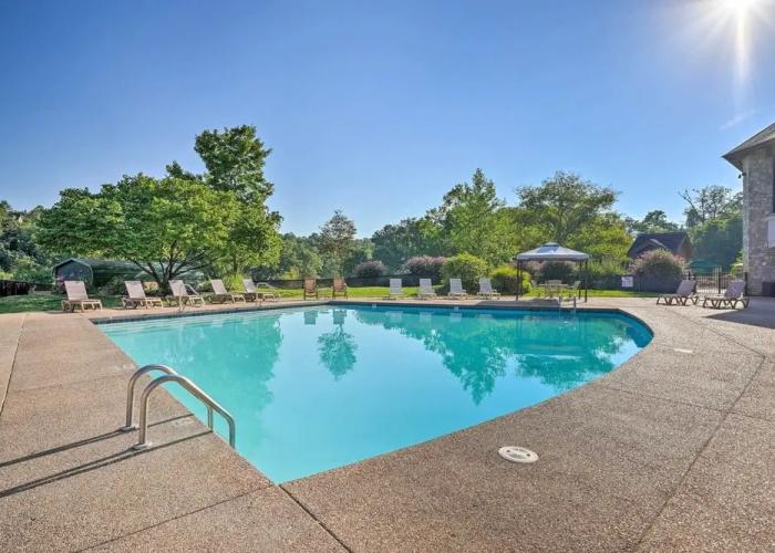 Branson West Retreat - 2 Mi to Silver Dollar City!