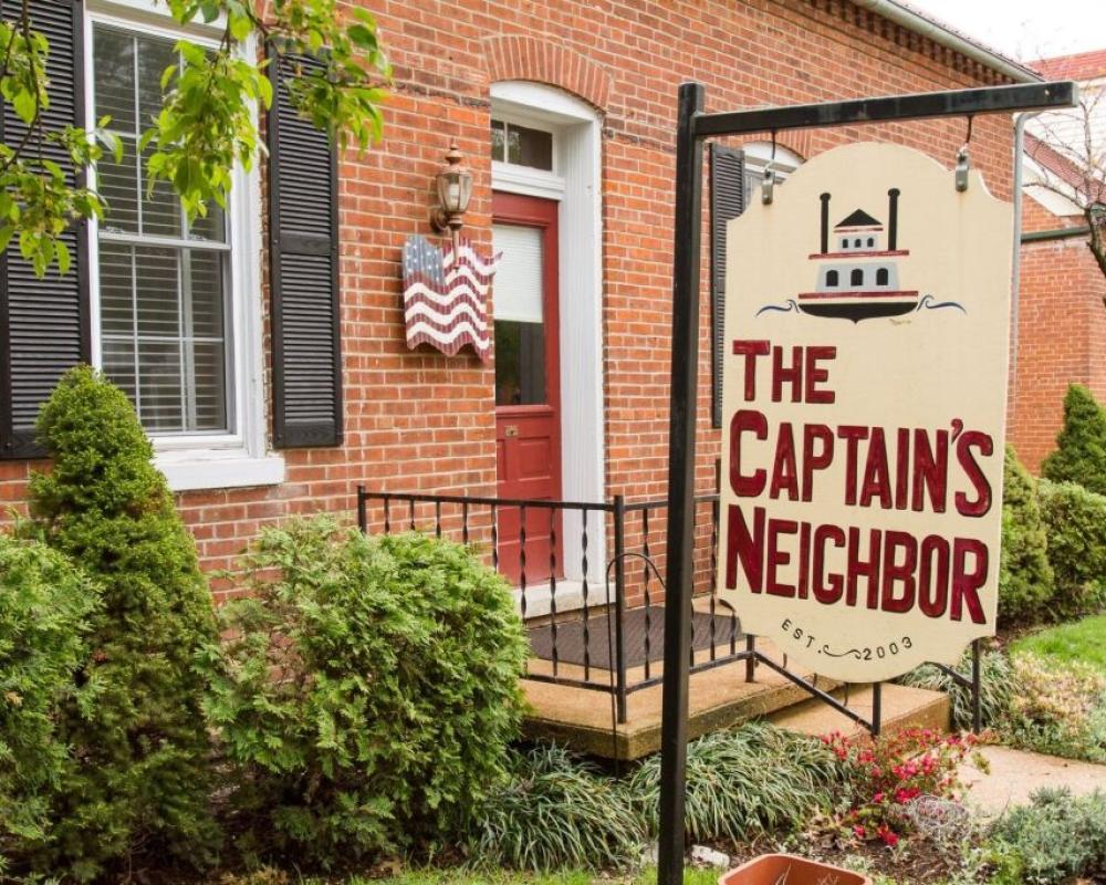 Captain Wohlt Inn Bed & Breakfast
