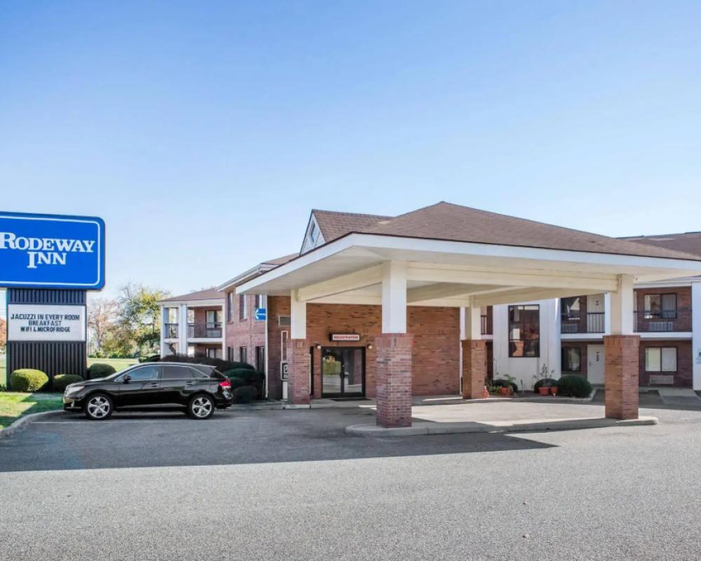 HomeTowne Studios By Red Roof Egg Harbor–Atlantic City Airport