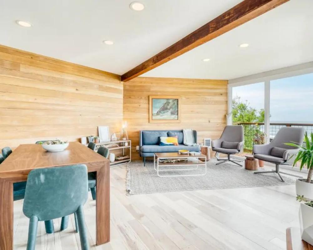 Sunset Cove by Avantstay Beachfront w/ Balcony!