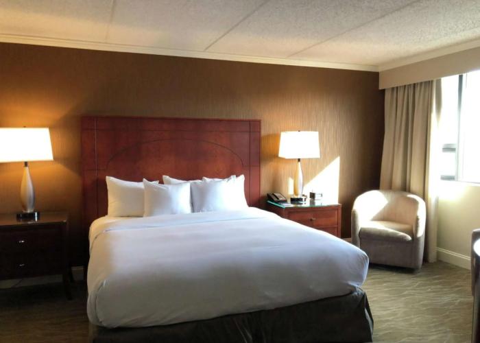 DoubleTree by Hilton Akron Fairlawn