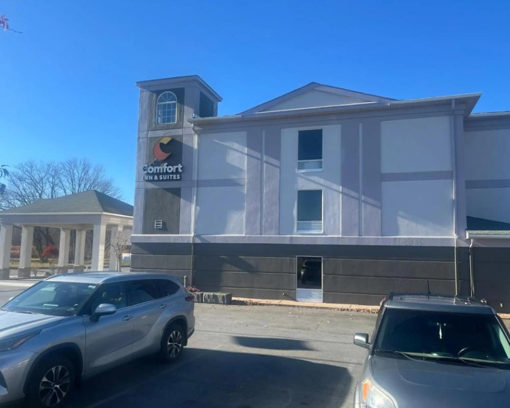 Comfort Inn & Suites Near Pocono Mountains