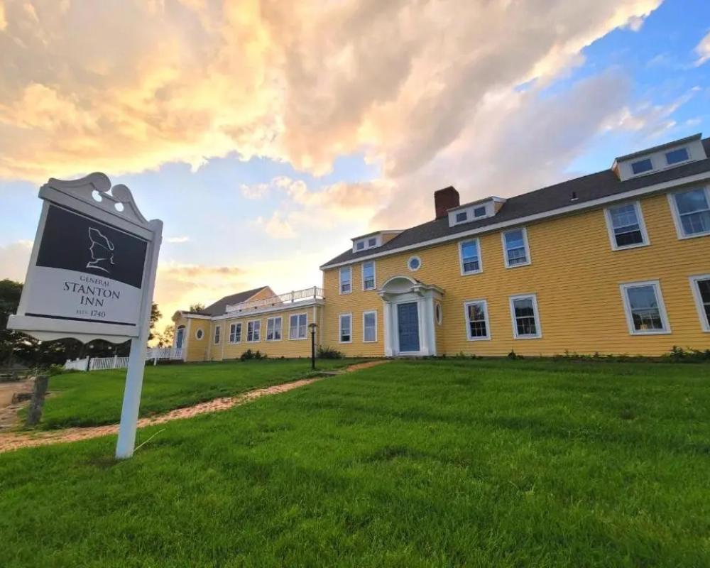 The General Stanton Inn