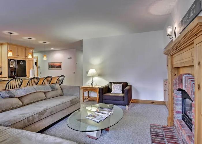 Ski-in Resort Family Condo w/ Deck at Jay Peak!