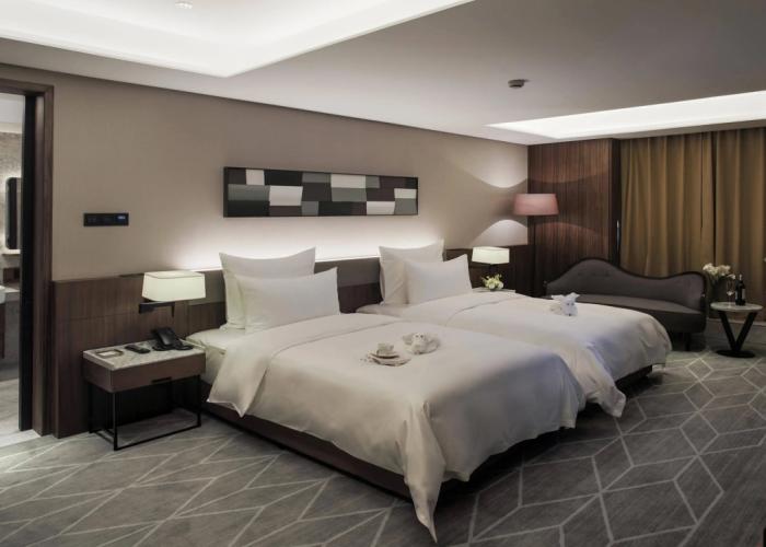 The Lotus Hotel Chongqing
