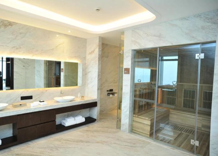 The Lotus Hotel Chongqing