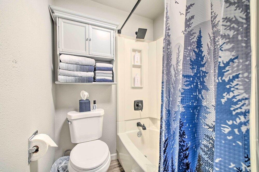 Ideally Located Buckley Apartment w/ Balcony!