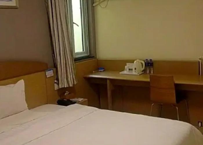 7 Days Inn Chongqing Nanping Wanda Plaza Branch