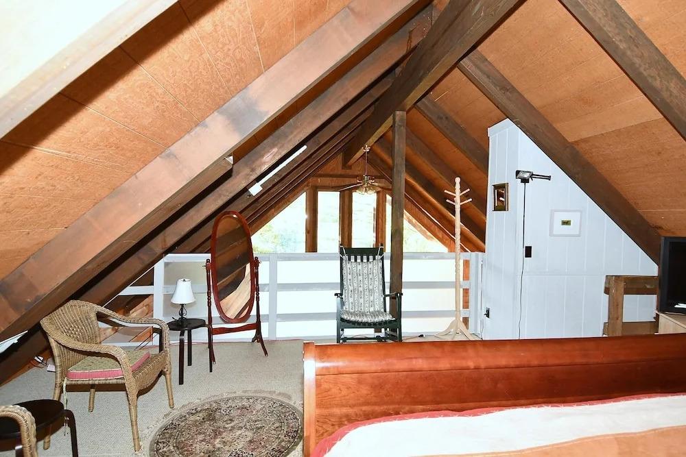 The Outlook - A Majestic View!