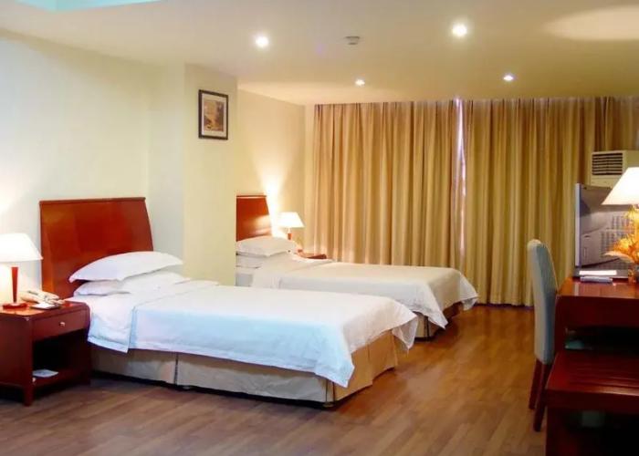 Hotel Carol