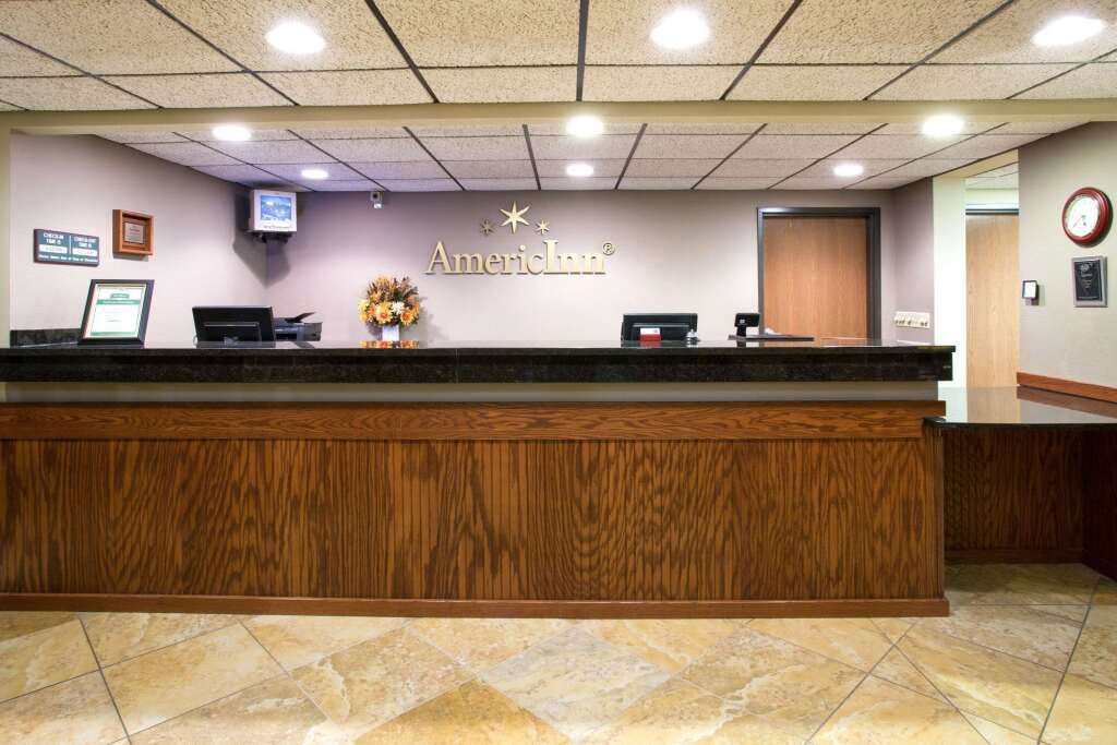 AmericInn by Wyndham New London