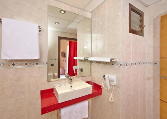 MLL Caribbean Bay Hotel