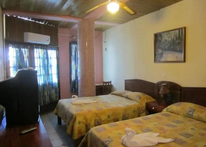 Hotel Sherwood
