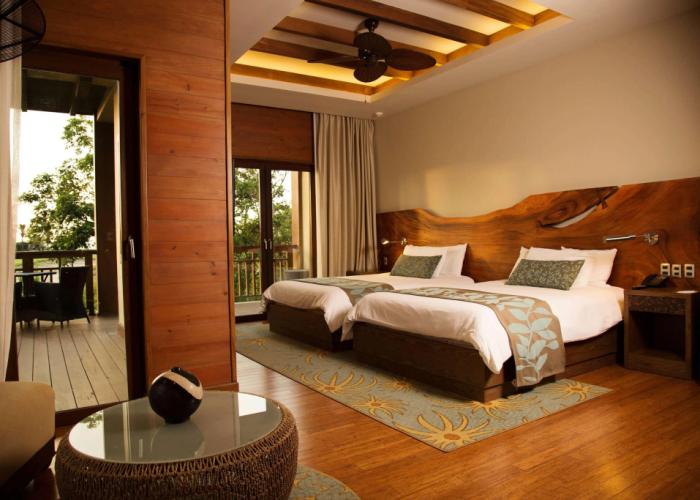 Indura Beach & Golf Resort, Curio Collection by Hilton