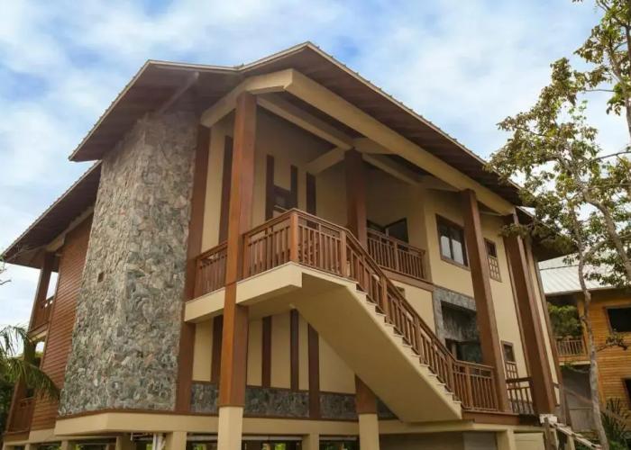Indura Beach & Golf Resort, Curio Collection by Hilton