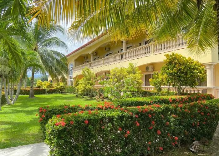 La Ensenada Beach Resort - All Inclusive