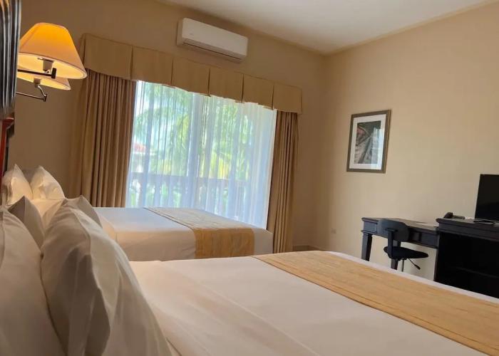 La Ensenada Beach Resort - All Inclusive