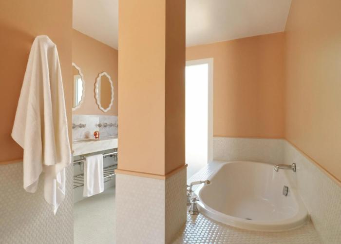Hôtel La Tartane Saint -Tropez